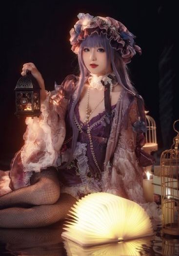 年轻的女教师2中文字