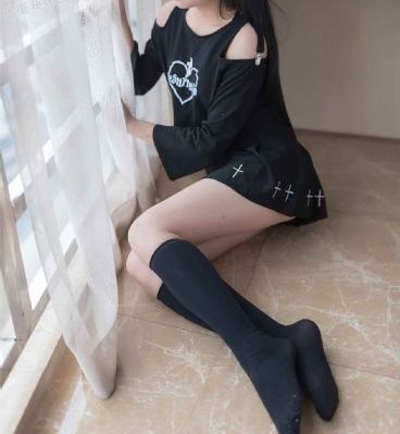 被征服的警花无删减版