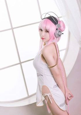 为什么老师会在这里第一季全集