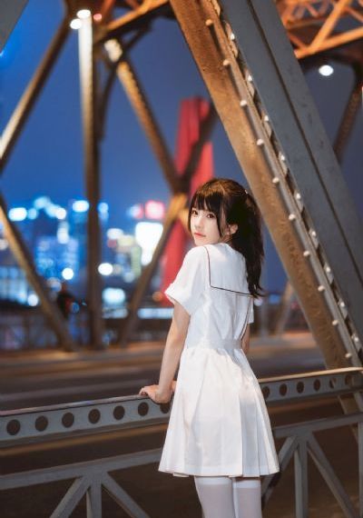 美妇岳翘臀疯狂进入