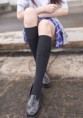 新婚少妇粉嫩浑圆饱满