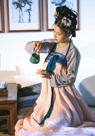 年轻的姐妹