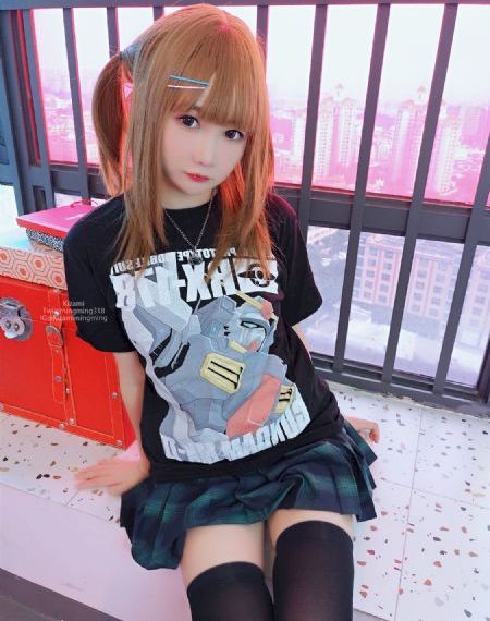 优衣库无删减原视频
