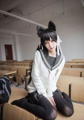 《裸》(纪录片)