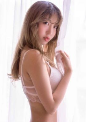 迪拜的女孩在线播放