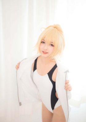 女式开襟睡衣裙子做双人运动动漫